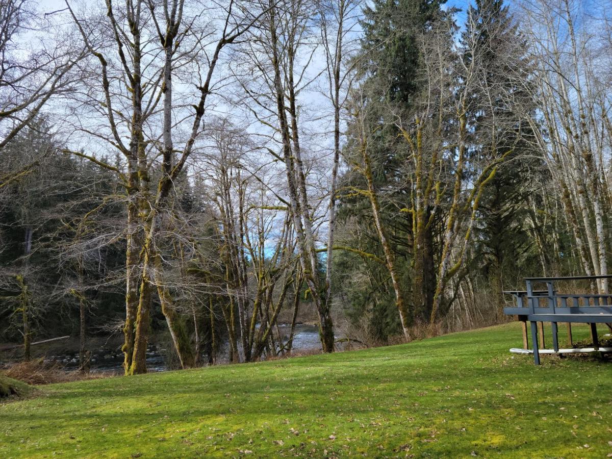 A Relaxing Getaway-A Backwoods Cabin Solduc River Beaver Екстер'єр фото